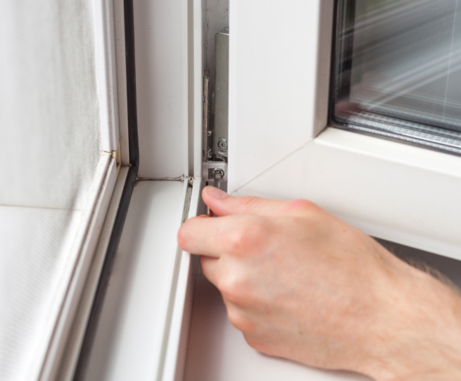 Einstellung eines Fenster am Beschlag