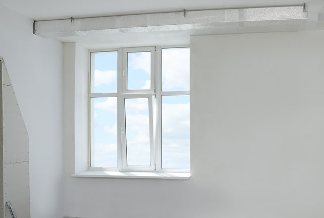 Fenêtre en trois parties avec imposte de l'intérieur