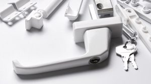 Accessoires pour fenêtres et portes-fenêtres