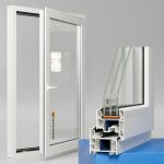 Kunststofffenster Veka Softline 76 MD in weiß mit Dreifachverglasung und Mitteldichtung, offenes Fenster hinten mit Fensterecke im Vordergrund